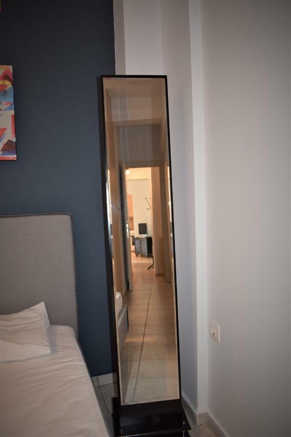 Cozy Apartment In Central เอเธนส์ ภายนอก รูปภาพ