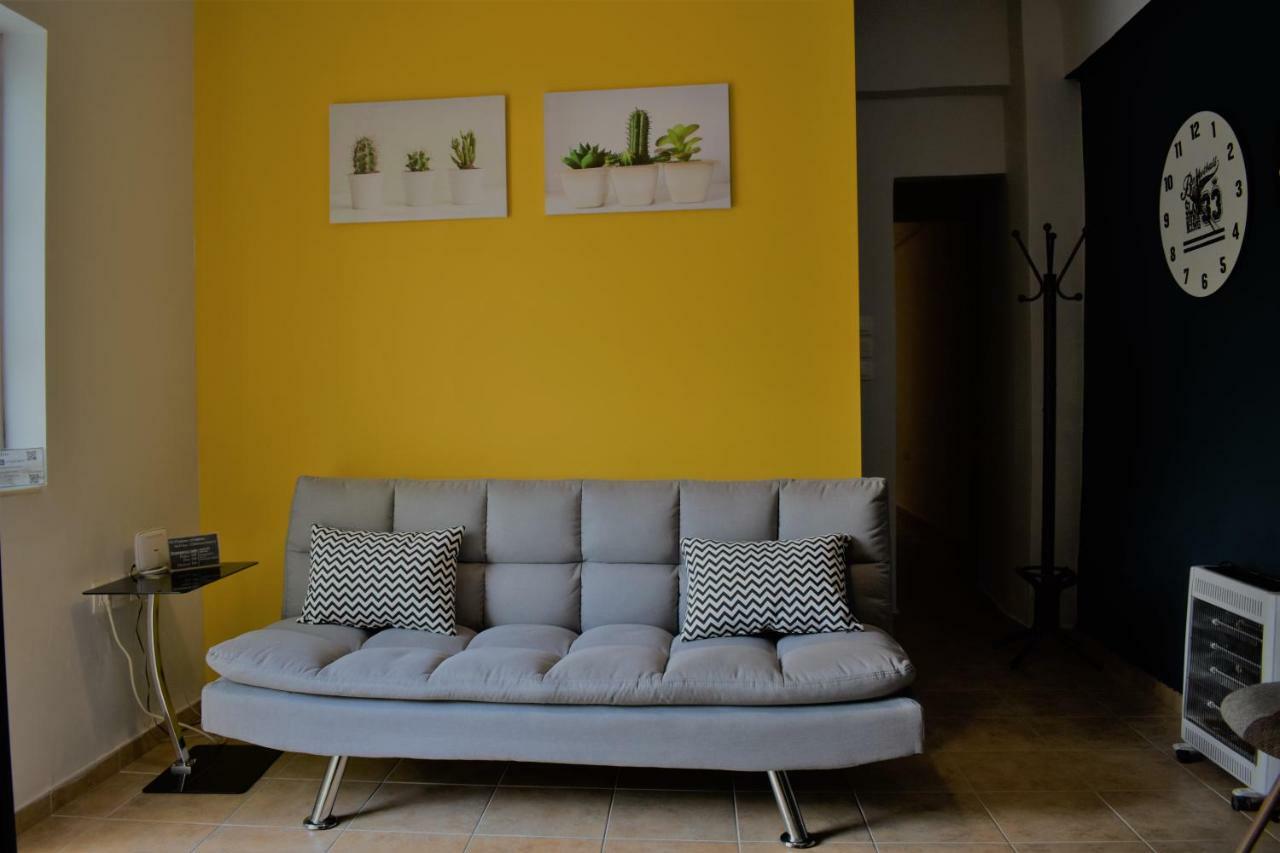 Cozy Apartment In Central เอเธนส์ ภายนอก รูปภาพ